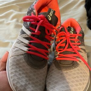 Oasis running shoes size 7.5